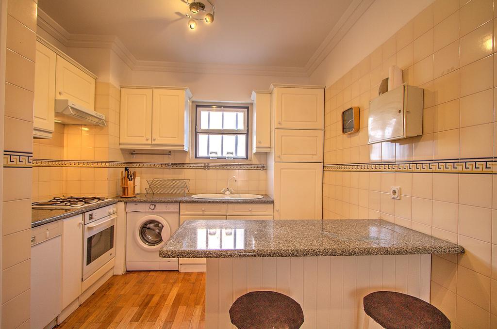 Appartement Heart Of Bairro Alto-Live Like A Local à Lisboa Extérieur photo